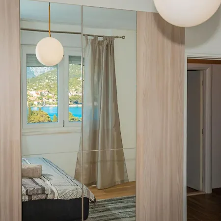 Matko - Two Bedrom With View Апартаменты Плоче