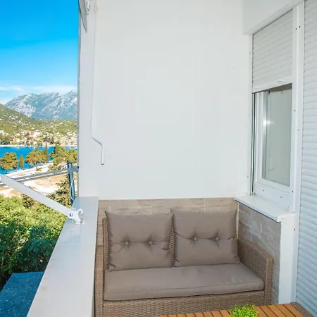 Matko - Two Bedrom With View * Ploce (Dubrovnik-Neretva)