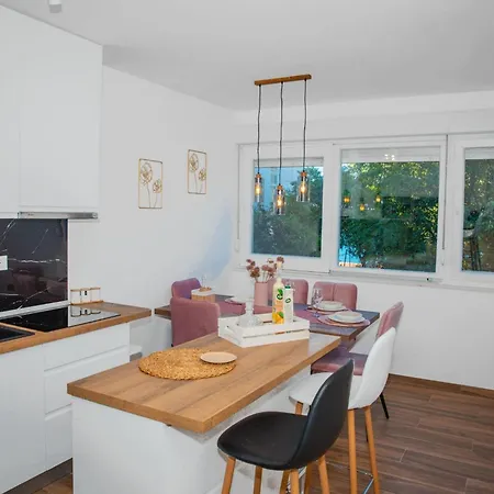 Apartment Matko - Two Bedrom With View