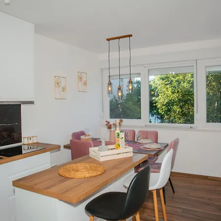Matko - Two Bedrom With View *