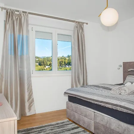 Matko - Two Bedrom With View